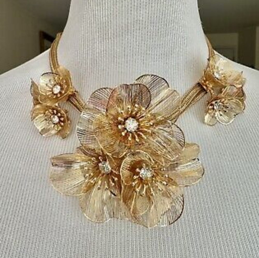 New!Bloom Flowers Statement Necklace Vintage Inspired Y2K Cottagecore Trendy
